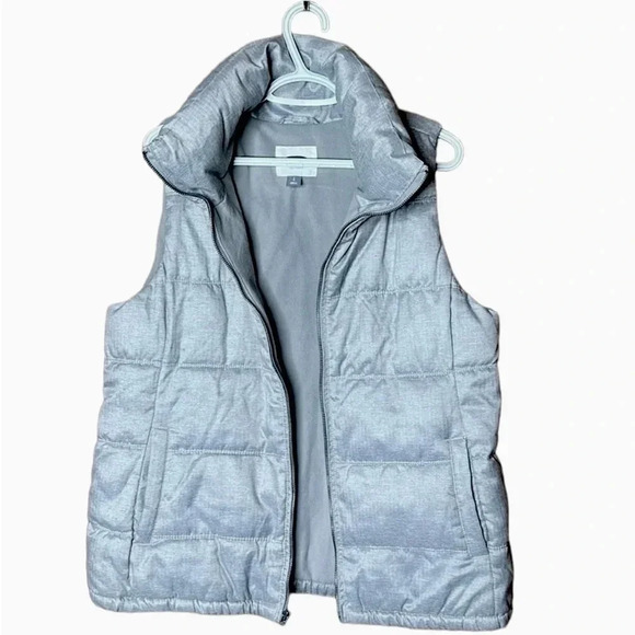 Light grey Old Navy frost free puffer vest women’s Size L heather gray - Picture 2 of 5